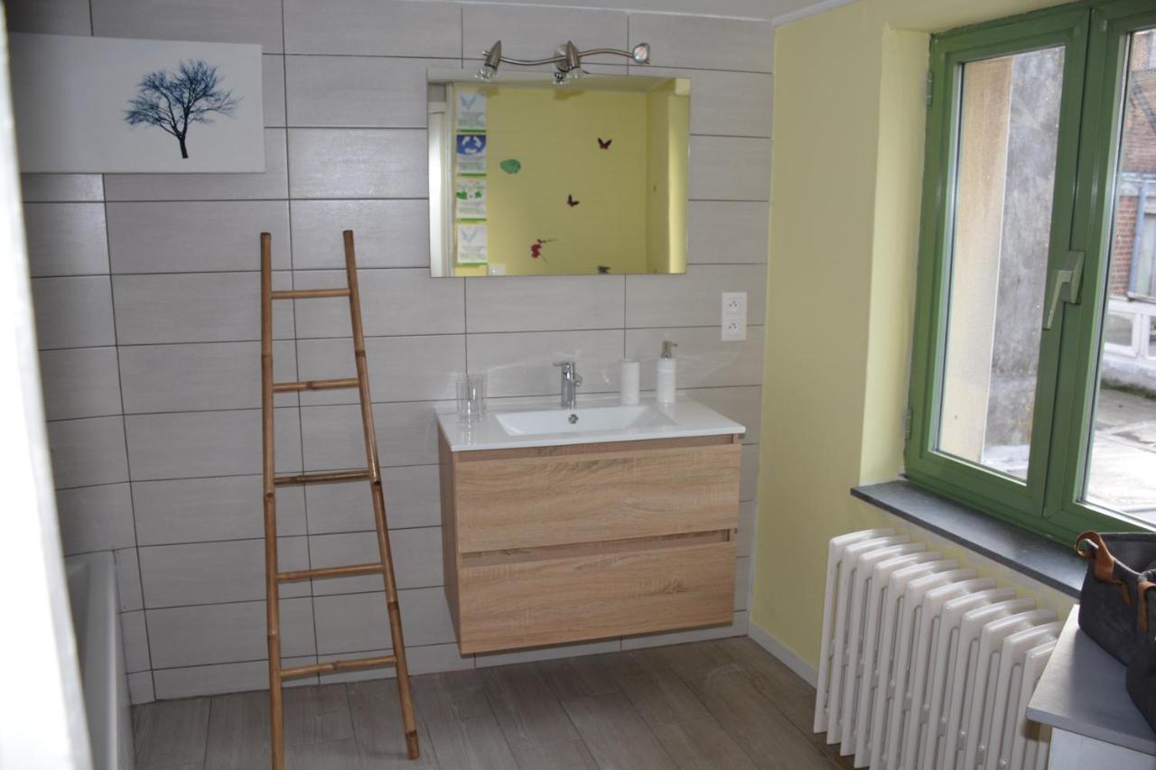 L'Hote Des Geants Ath Ngoại thất bức ảnh